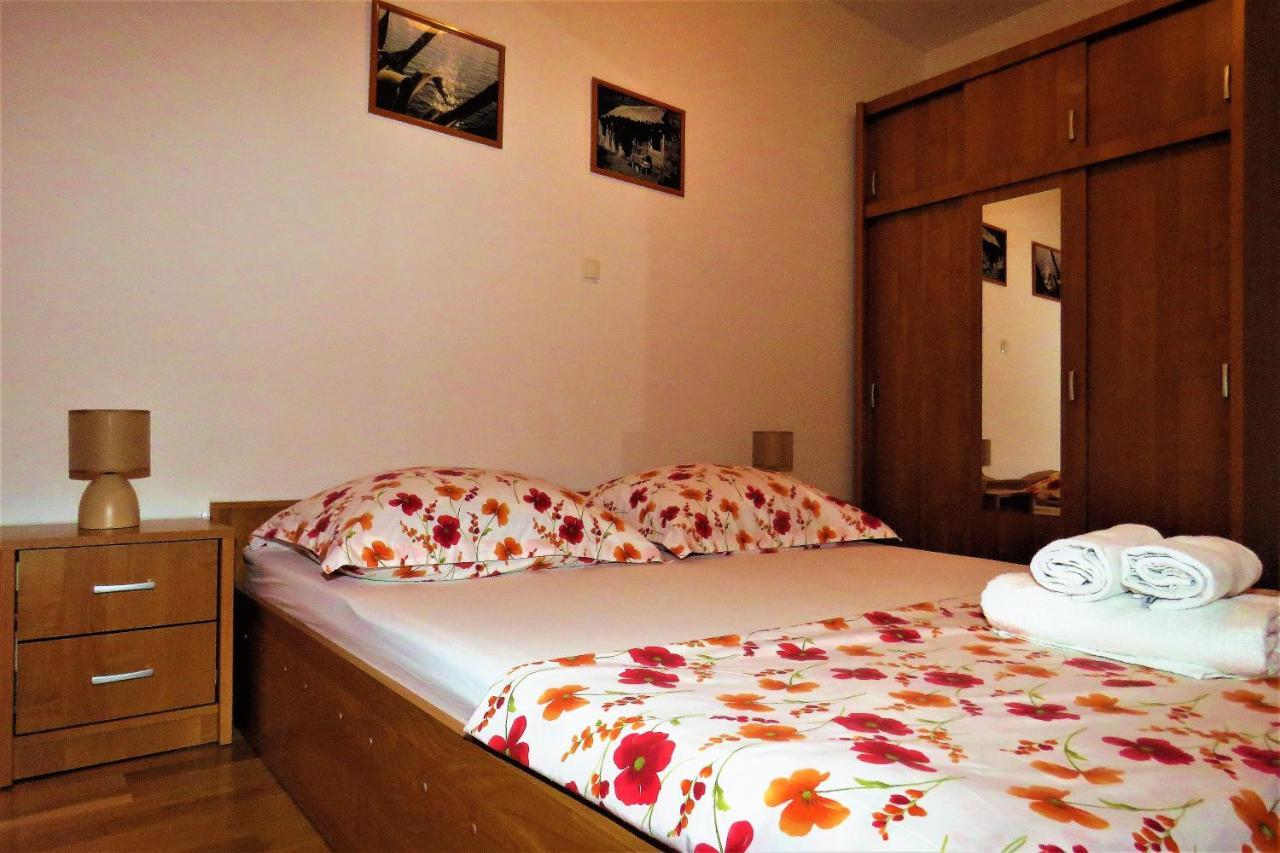 Apartment West Makarska Ngoại thất bức ảnh