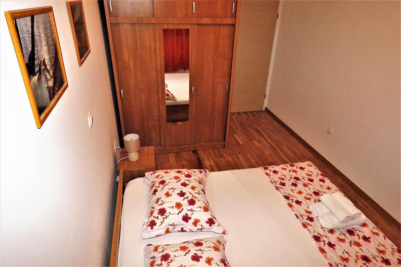 Apartment West Makarska Ngoại thất bức ảnh